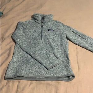 Women’s Patagonia quarter zip pullover
